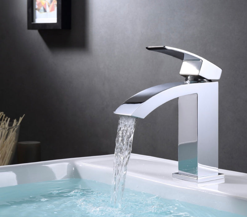 Moderno Single Hole Vanity Faucet