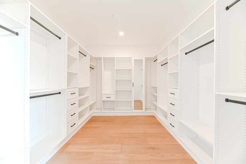 Assembled kitchen base cabinet Brampton